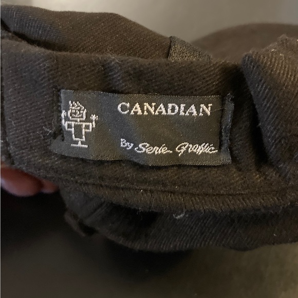 Chablis Cap ‘CANADIAN’ By Serie Graffic - Picture 10 of 12